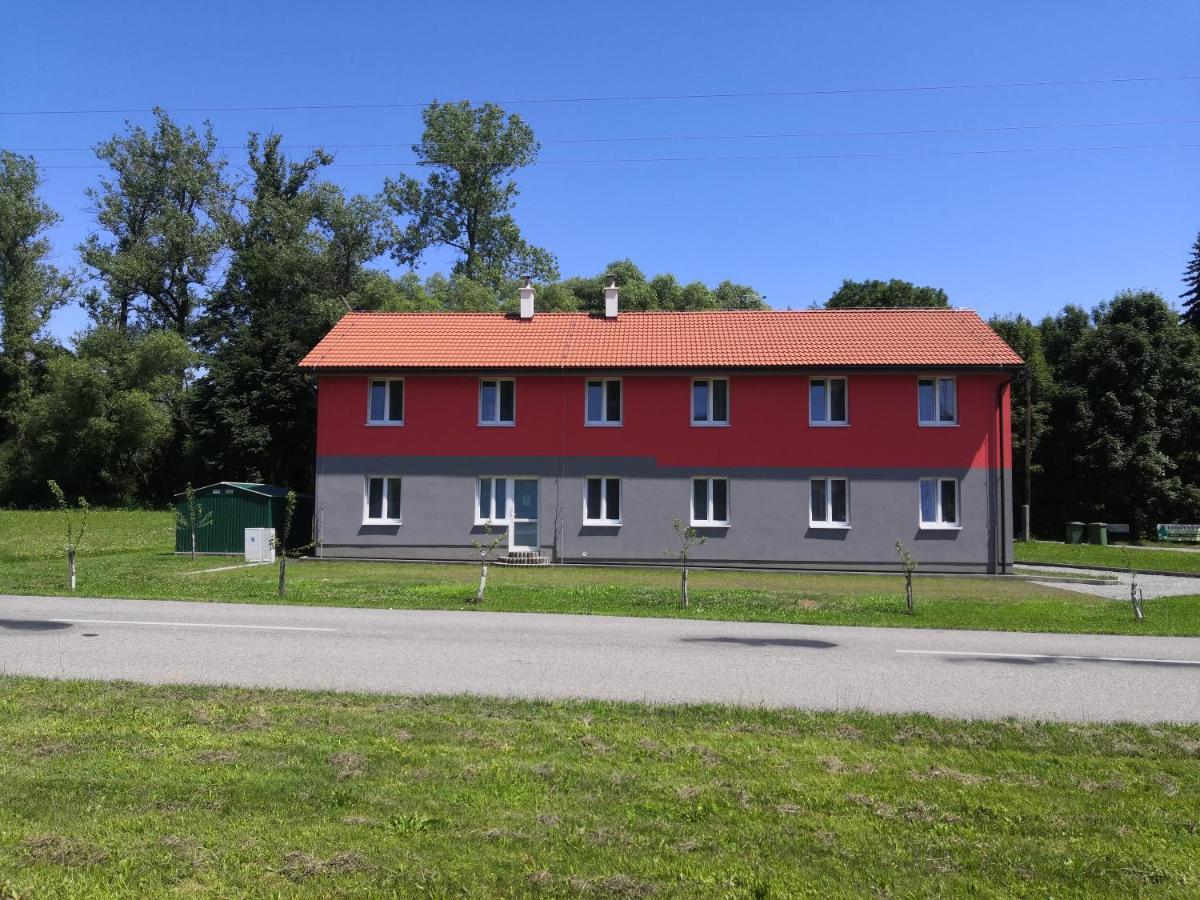 Penzion Sloup Eksteriør bilde